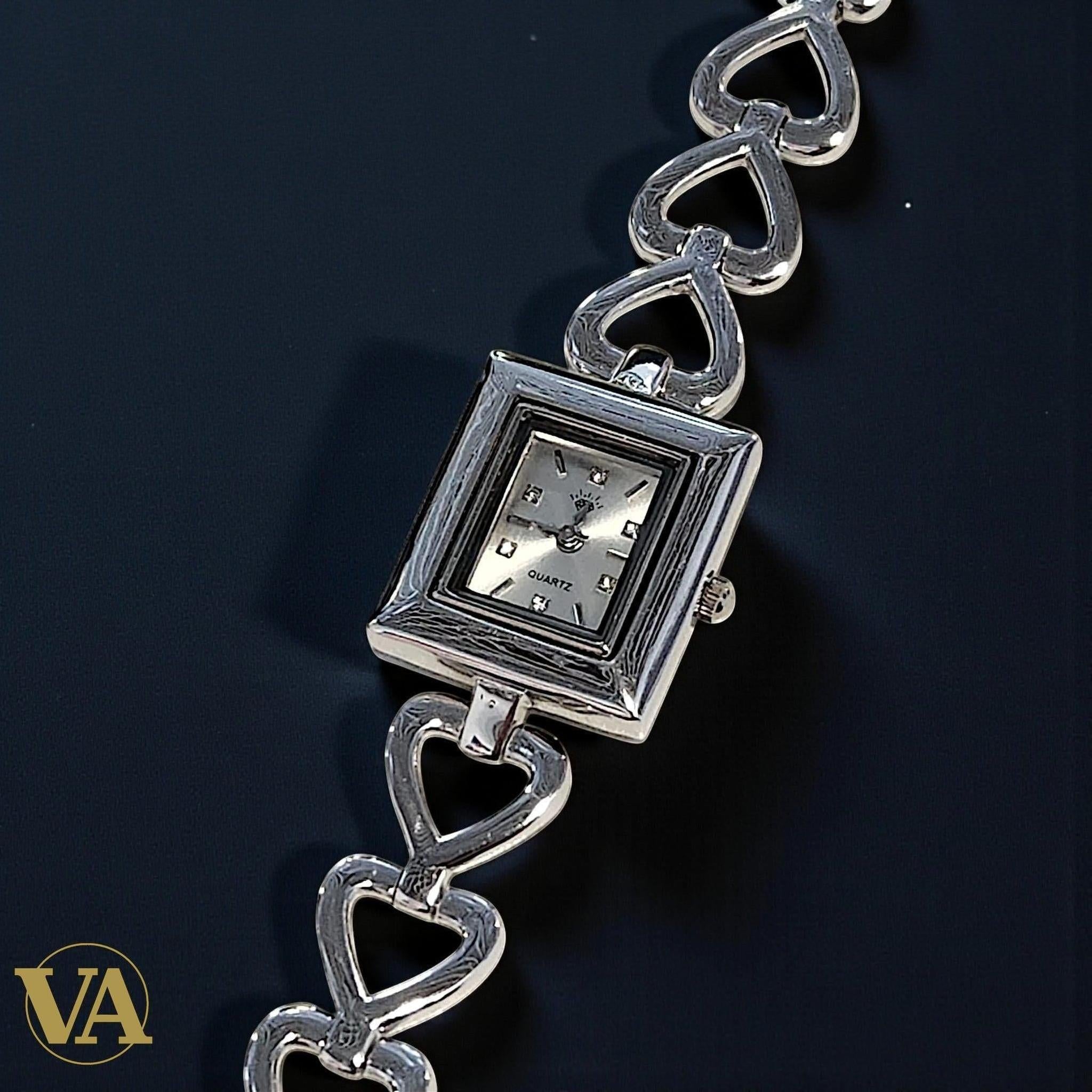 Montre femme argent 925 bracelet cœurs et cadran carré