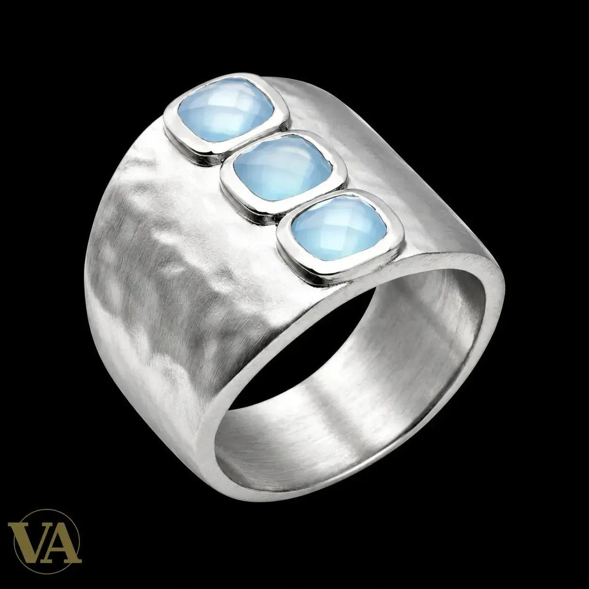 Agate bleue en argent 925 : couleur, monture et choix d’une bague - Vindicta - Bijoux Argent 925 Luxe et Héritage
