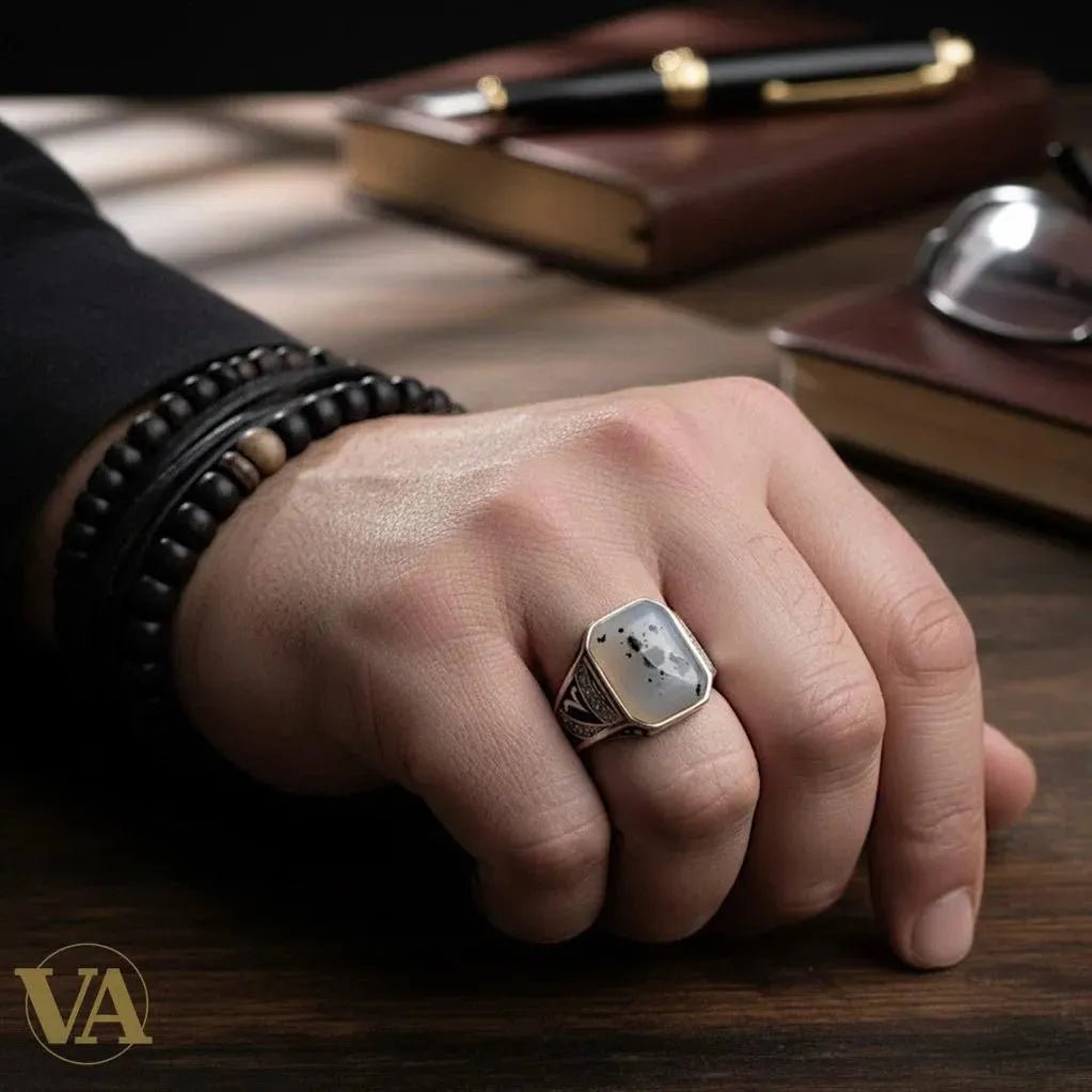 Quelle Bague Porter avec un Costume Homme ? Le Guide Complet-Vindicta : Bijoux Argent 925 Massif, Luxe et Héritage