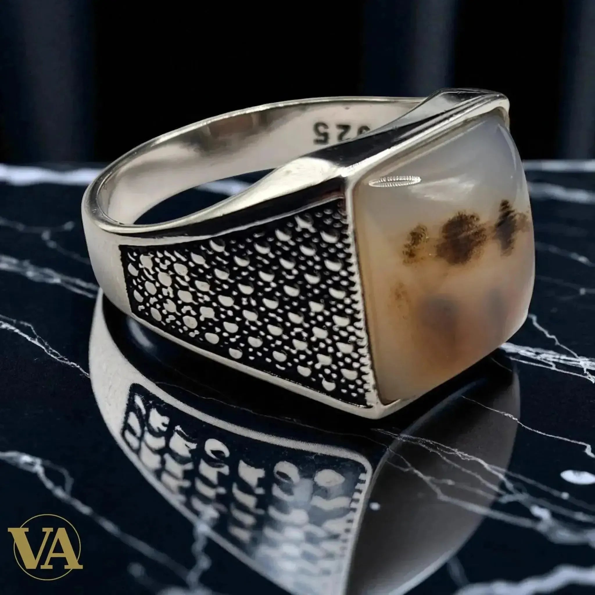 Comment Reconnaître une Vraie Agate Naturelle ? - Vindicta : Bijoux Argent 925 Massif, Luxe et Héritage