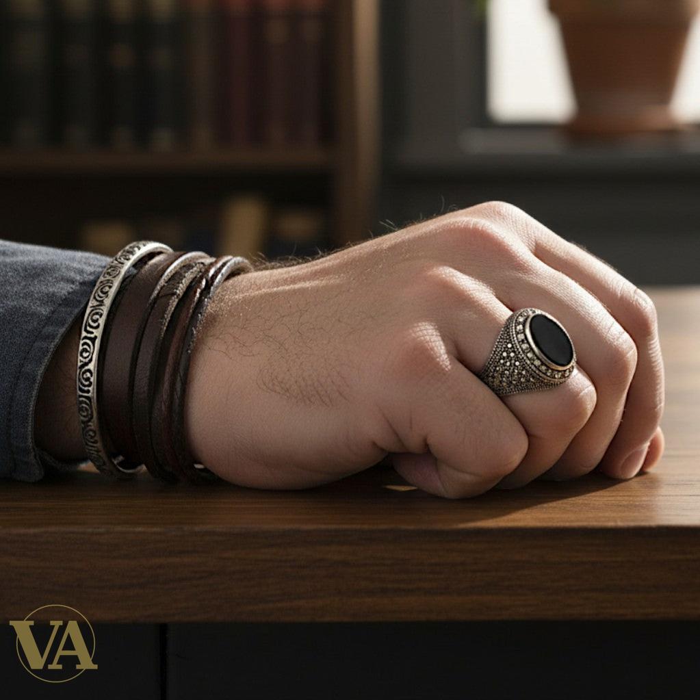 Comment Choisir une Chevalière Homme en Argent 925 ? Guide Complet