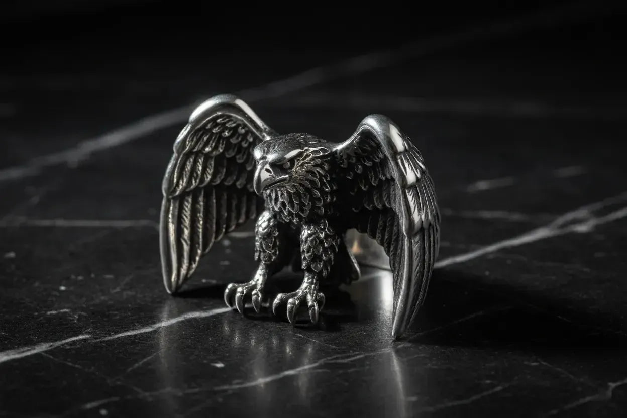 Signification de l'Aigle en Bijou Argent 925 : Symbole de Puissance et de Vision-Vindicta : Bijoux Argent 925 Massif, Luxe et Héritage