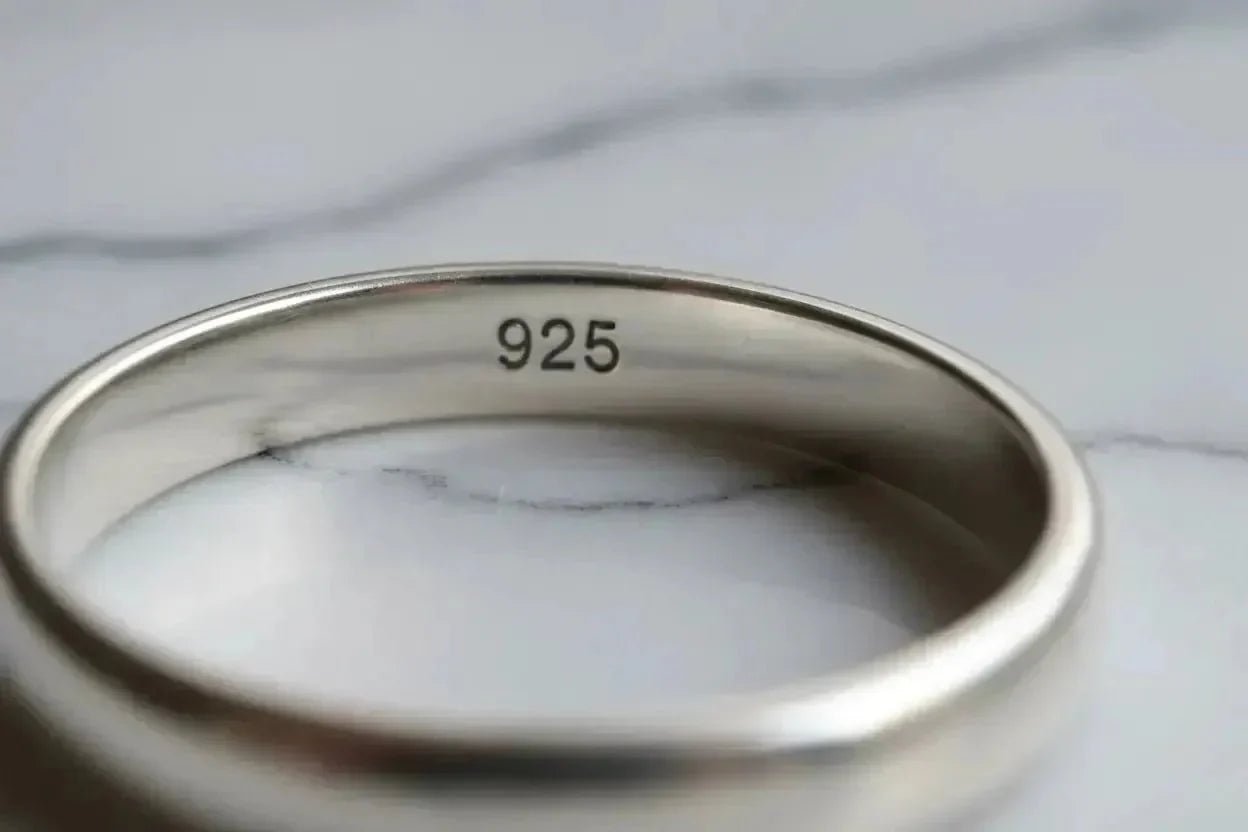 Bijoux Argent 925 : Comment Reconnaître la Vraie Qualité ? Guide Expert 2026 - Vindicta : Bijoux Argent 925 Massif, Luxe et Héritage