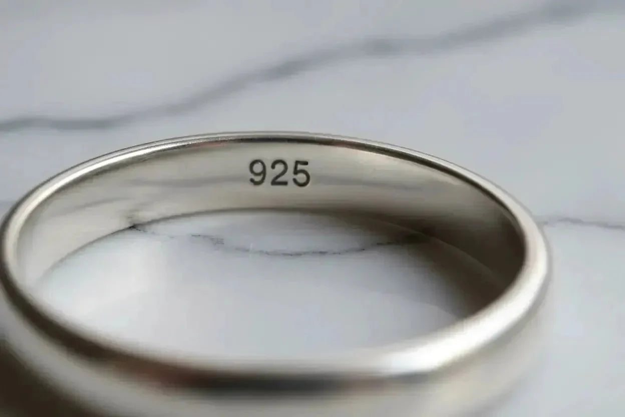 Bijoux Argent 925 : Comment Reconnaître la Vraie Qualité ? Guide Expert 2026-Vindicta : Bijoux Argent 925 Massif, Luxe et Héritage