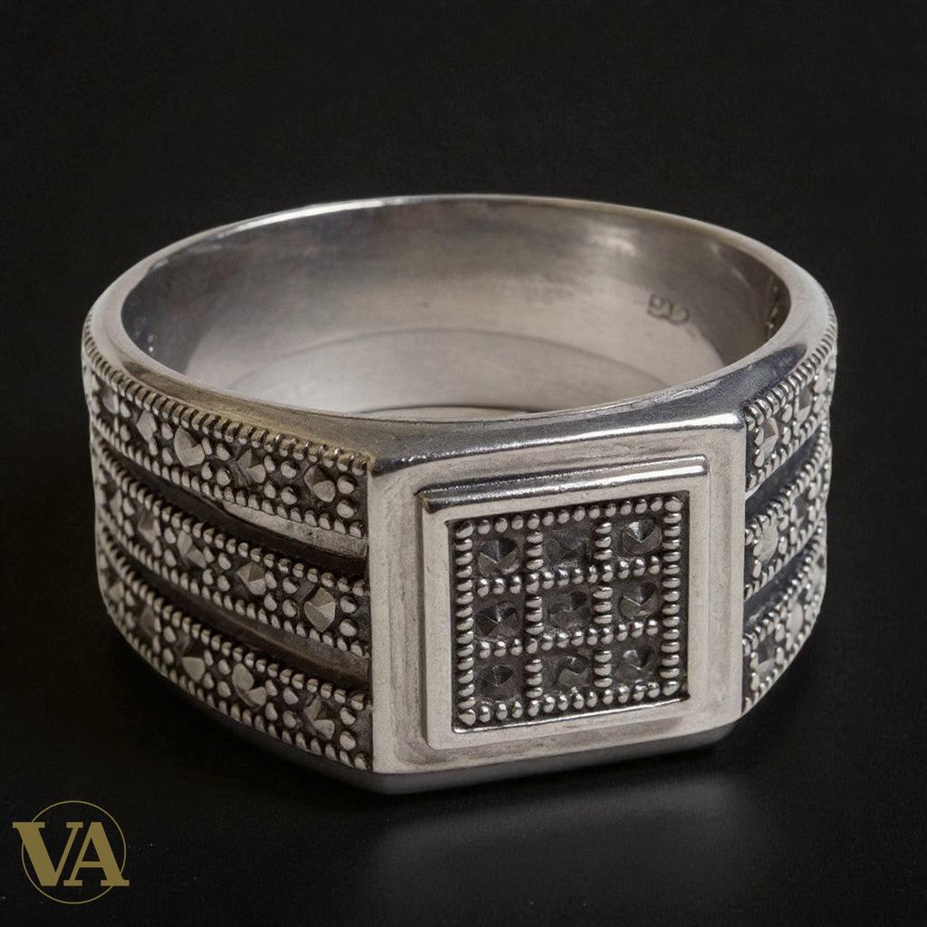Bague Homme Argent 925 – Motif carré géométrique & marcassites serties