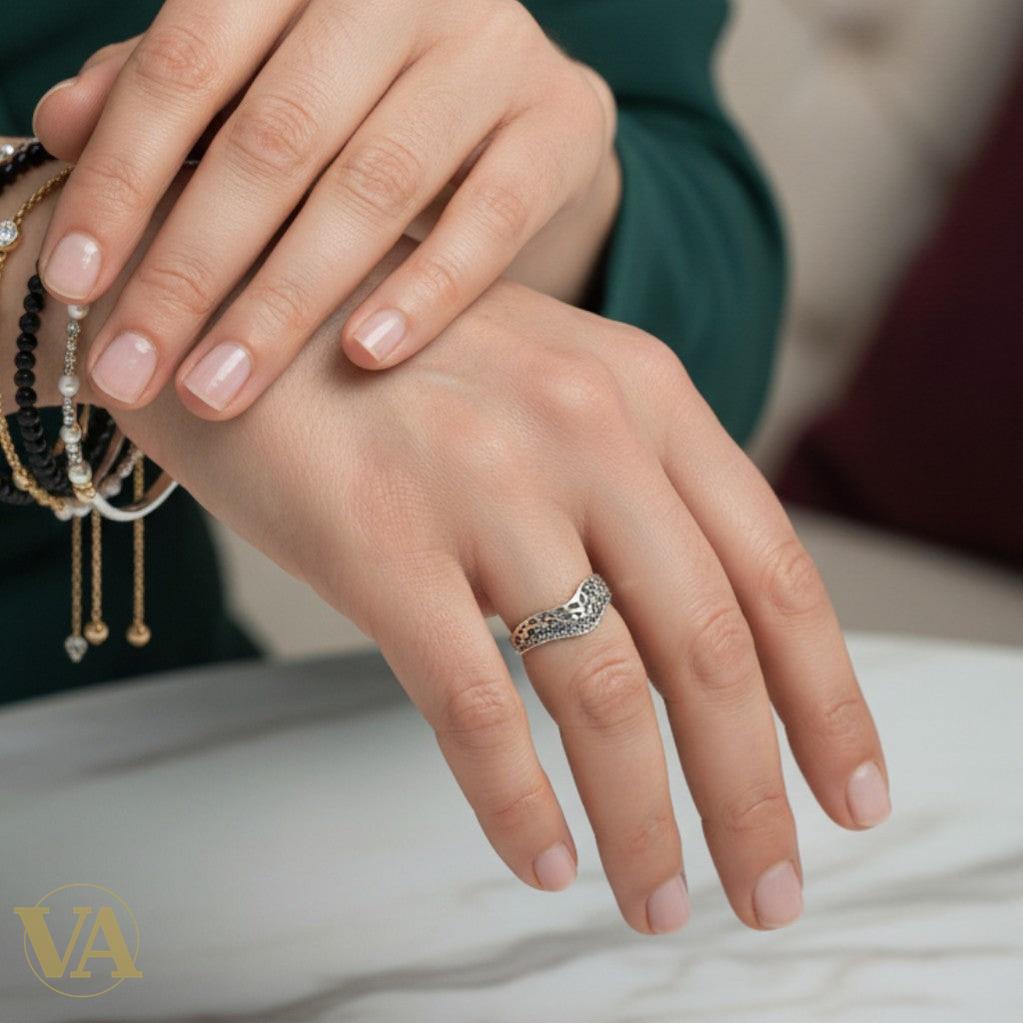 Bague Femme Argent 925 Ajourée – Anneau Ethnique Finition Oxydée – Bijou Fin & Symbolique