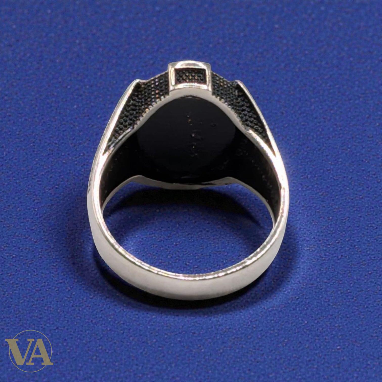 Bague Homme Argent 925 Onyx Noir – Bouclier Hexagonal & Armure Ciselée