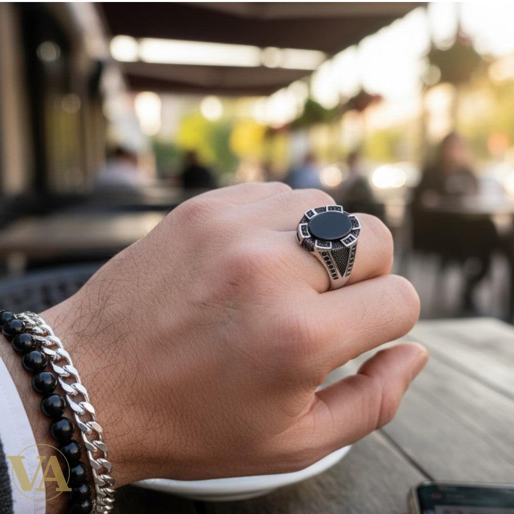 Bague Homme Argent 925 Onyx Noir – Bouclier Hexagonal & Armure Ciselée