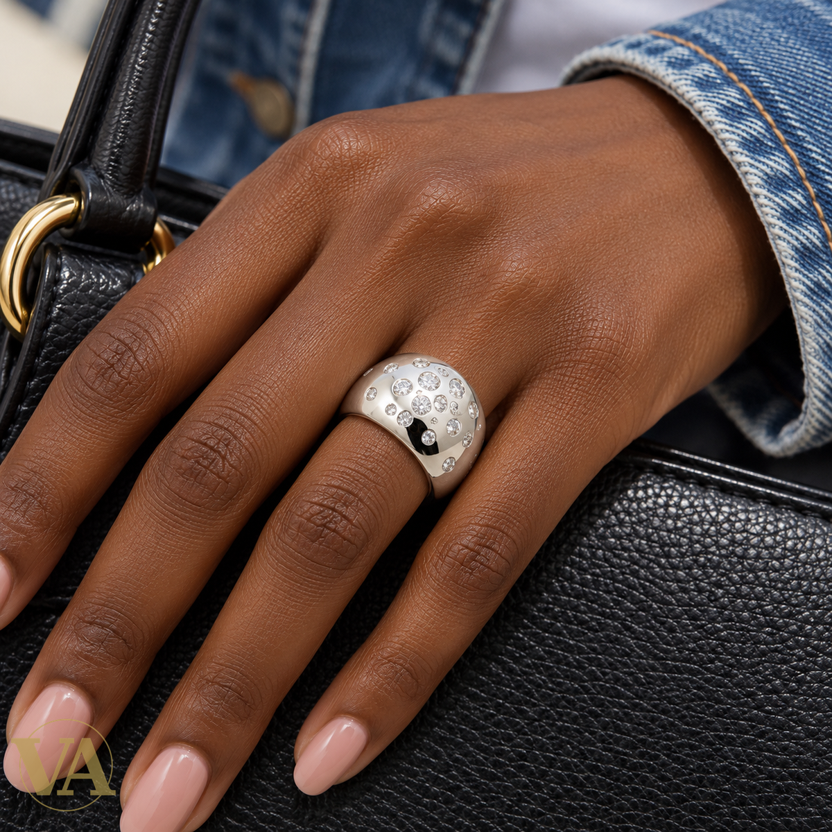 Bague femme argent 925 rhodié dôme poli et zirconiums — noire
