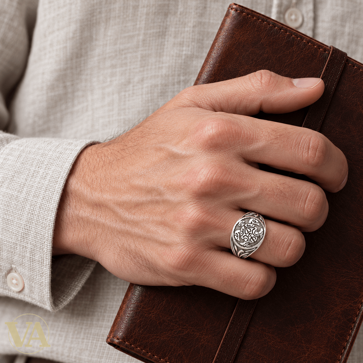 Chevalière Homme Argent 925 – Motifs Courbes sur Fond Texturé - Argent 925 - Vindicta