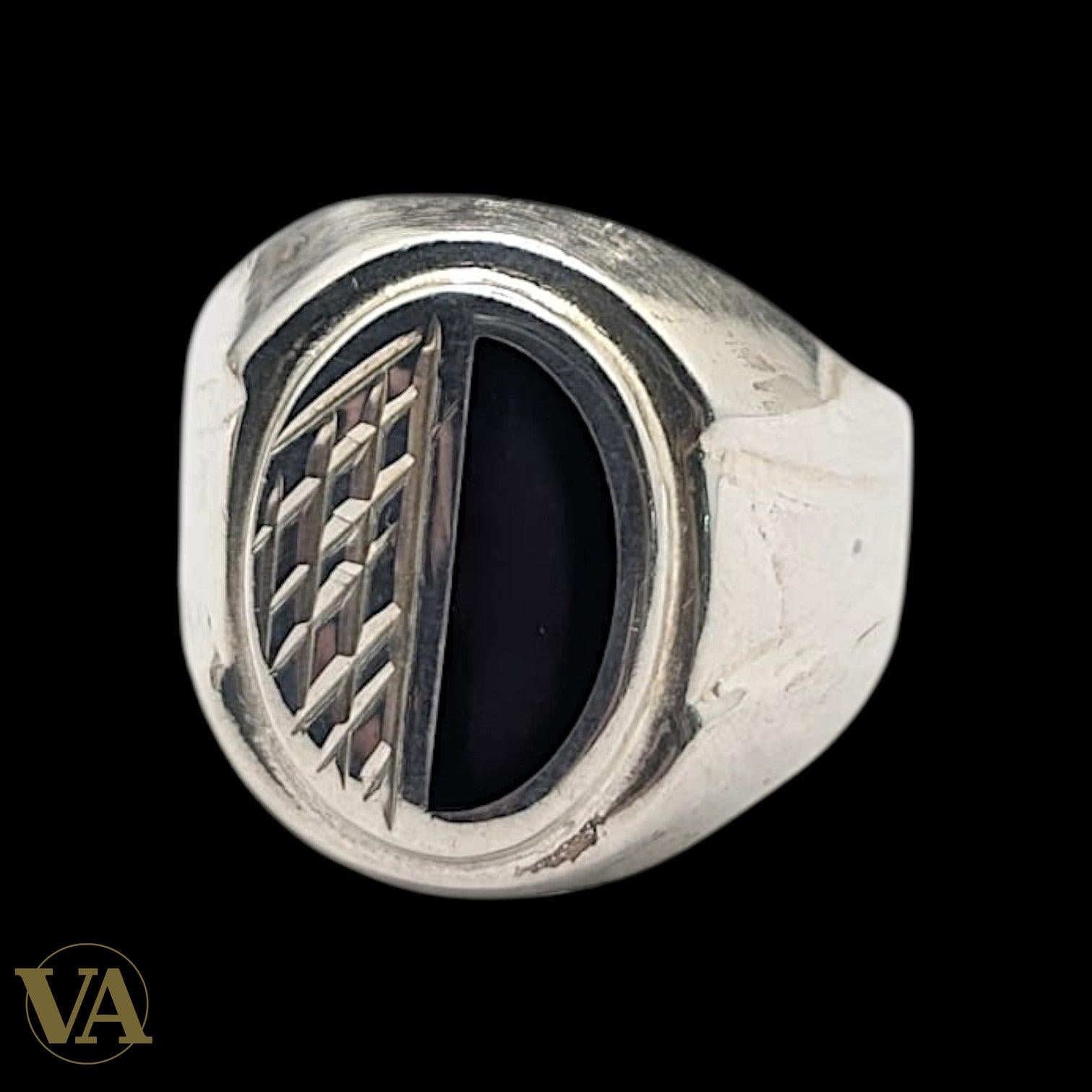 Chevalière Homme Argent 925 Onyx Noir Motif Ciselé-Vindicta : Bijoux Argent 925 Massif, Luxe et Héritage