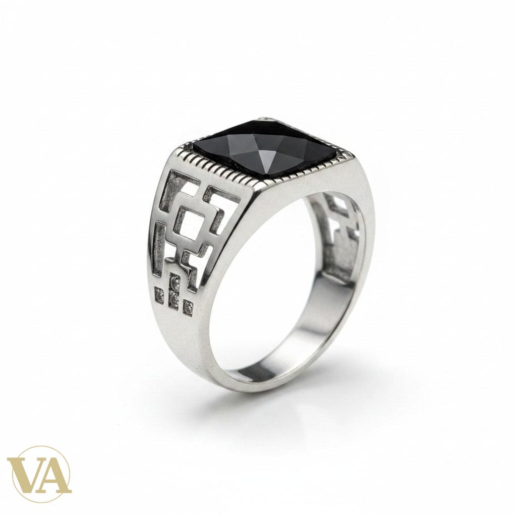 Chevalière Homme Argent 925 Onyx Noir Taille Carrée Motif Grec-Vindicta : Bijoux Argent 925 Massif, Luxe et Héritage