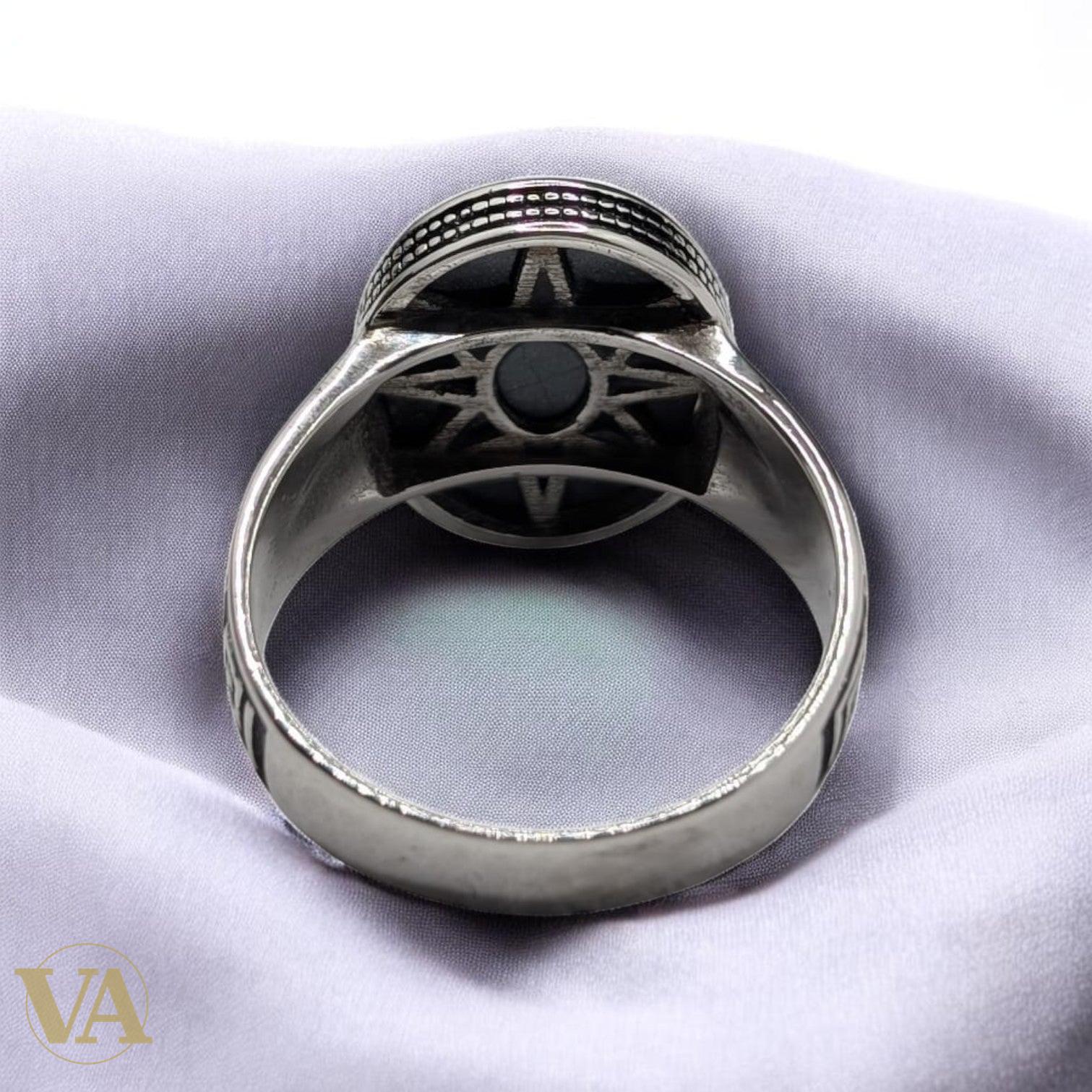 Chevalière Homme Argent 925 Onyx Noir Taille Carrée Motif Grec-Vindicta : Bijoux Argent 925 Massif, Luxe et Héritage
