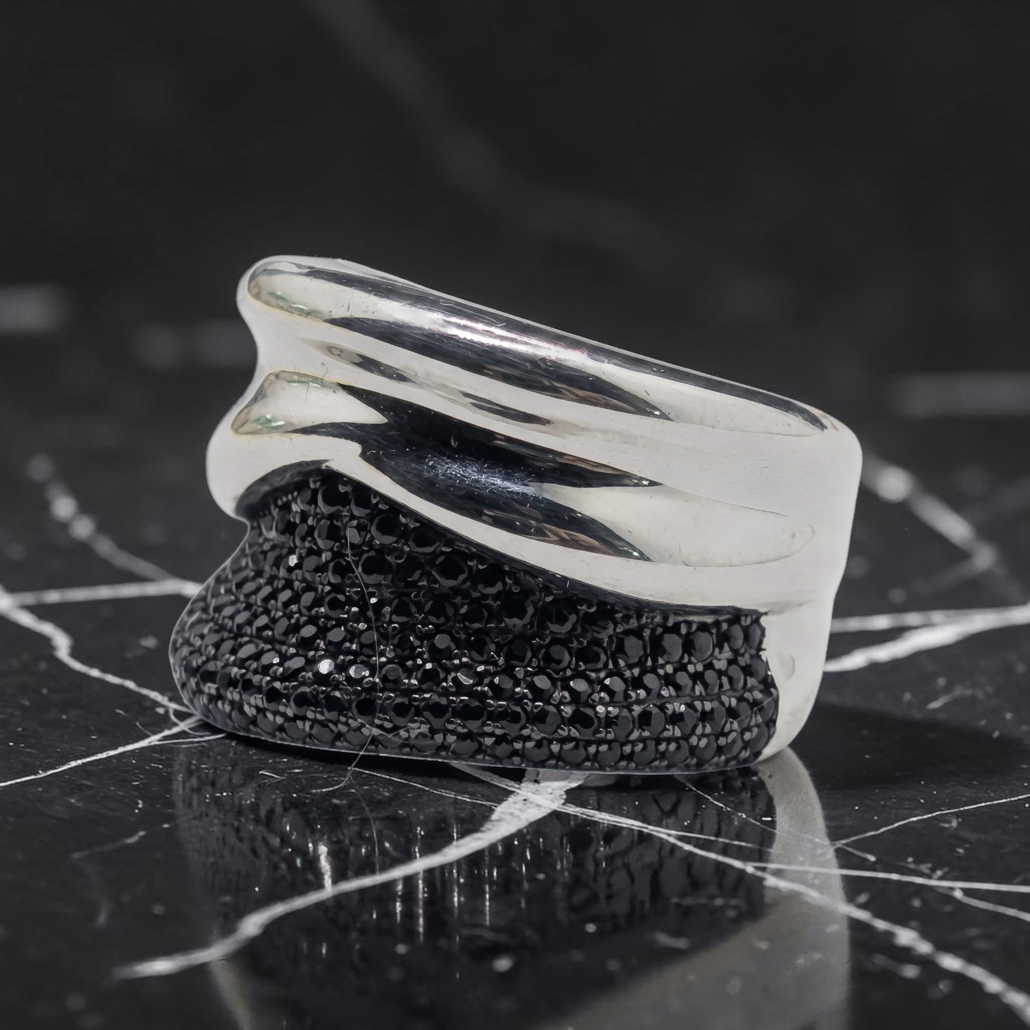 Bague Femme Argent 925 Bicolore Pavé Zirconium Noir Design Sculptural-Vindicta : Bijoux Argent 925 Massif, Luxe et Héritage