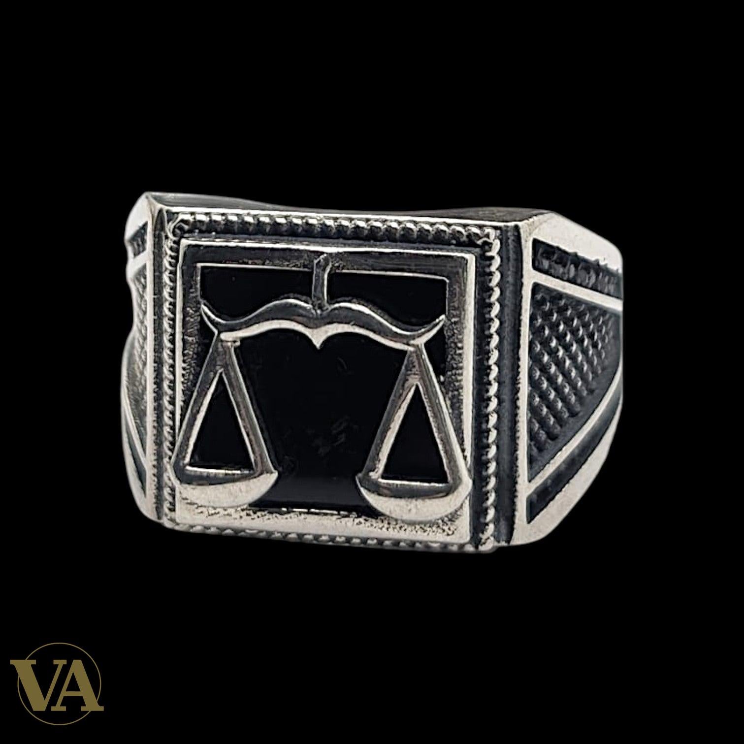 Chevalière Homme Argent 925 Onyx Noir Balance de la Justice-Vindicta : Bijoux Argent 925 Massif, Luxe et Héritage
