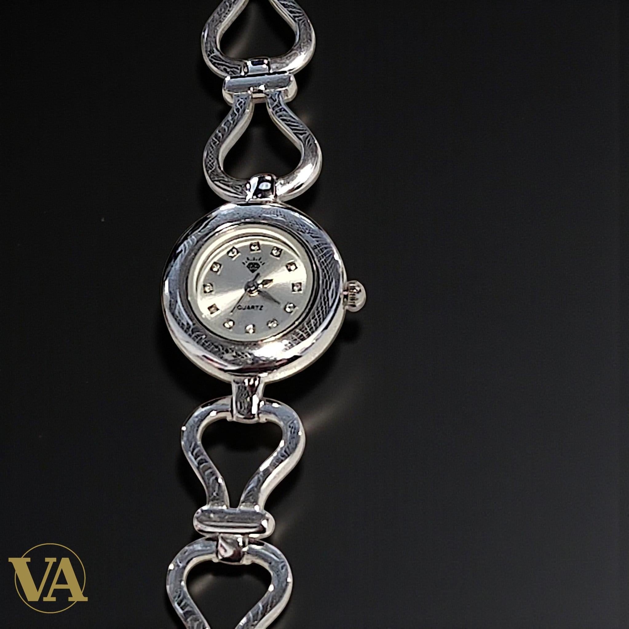 Montre Femme Argent 925 – Bracelet Cœurs & Cadran Rond Quartz