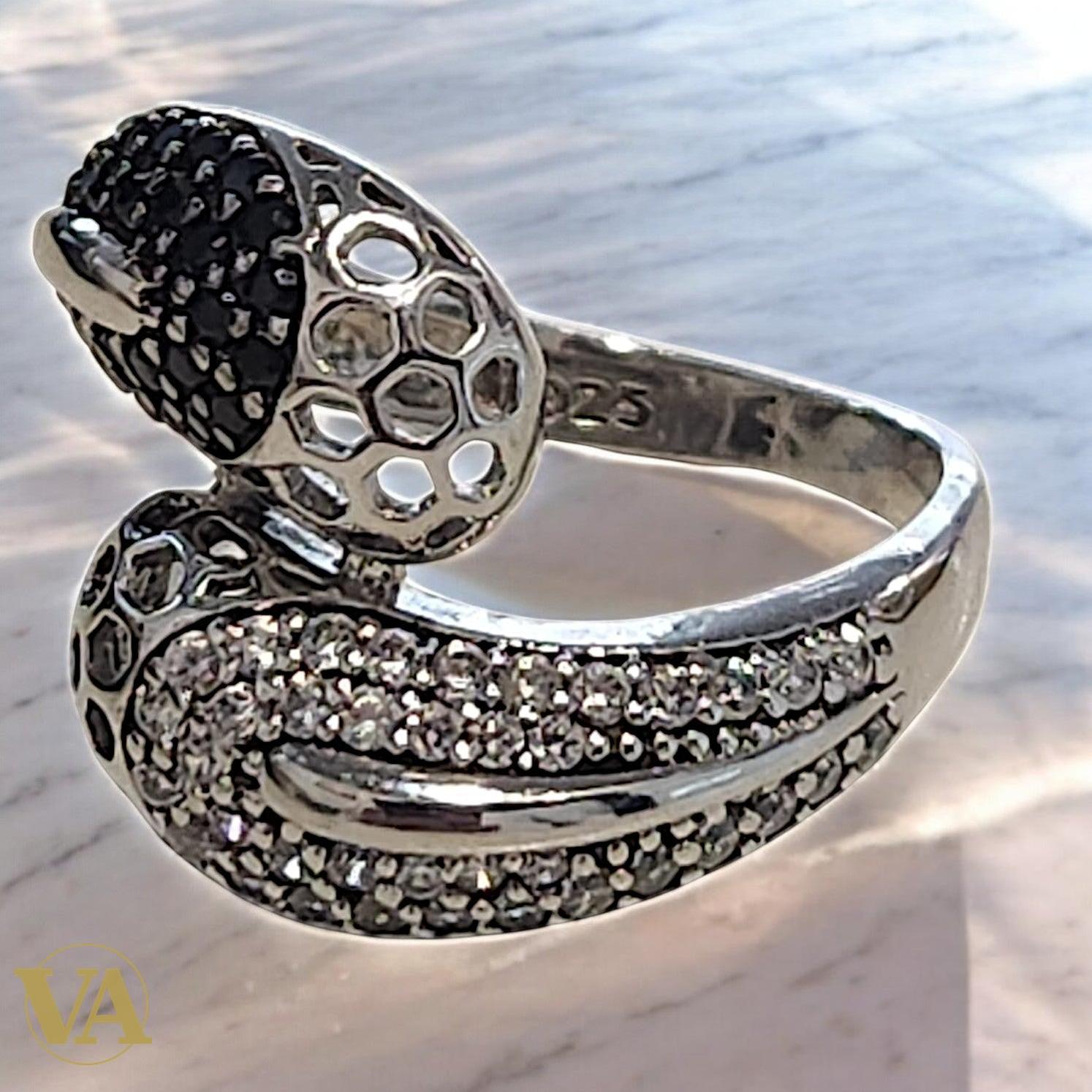 Bague Femme Argent 925 Onyx Noir et Oxyde Blanc – Design Croisé Contemporain | Bijoux Vindicta