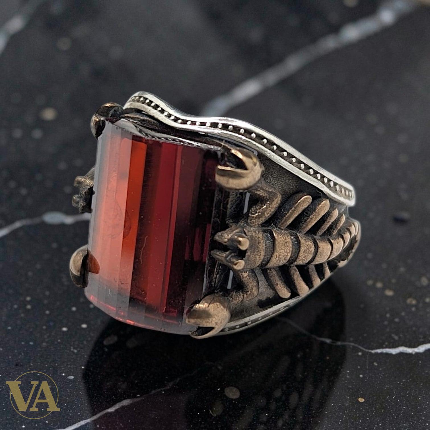 Chevalière Homme Argent 925 Pierre Rouge Motif Scorpion