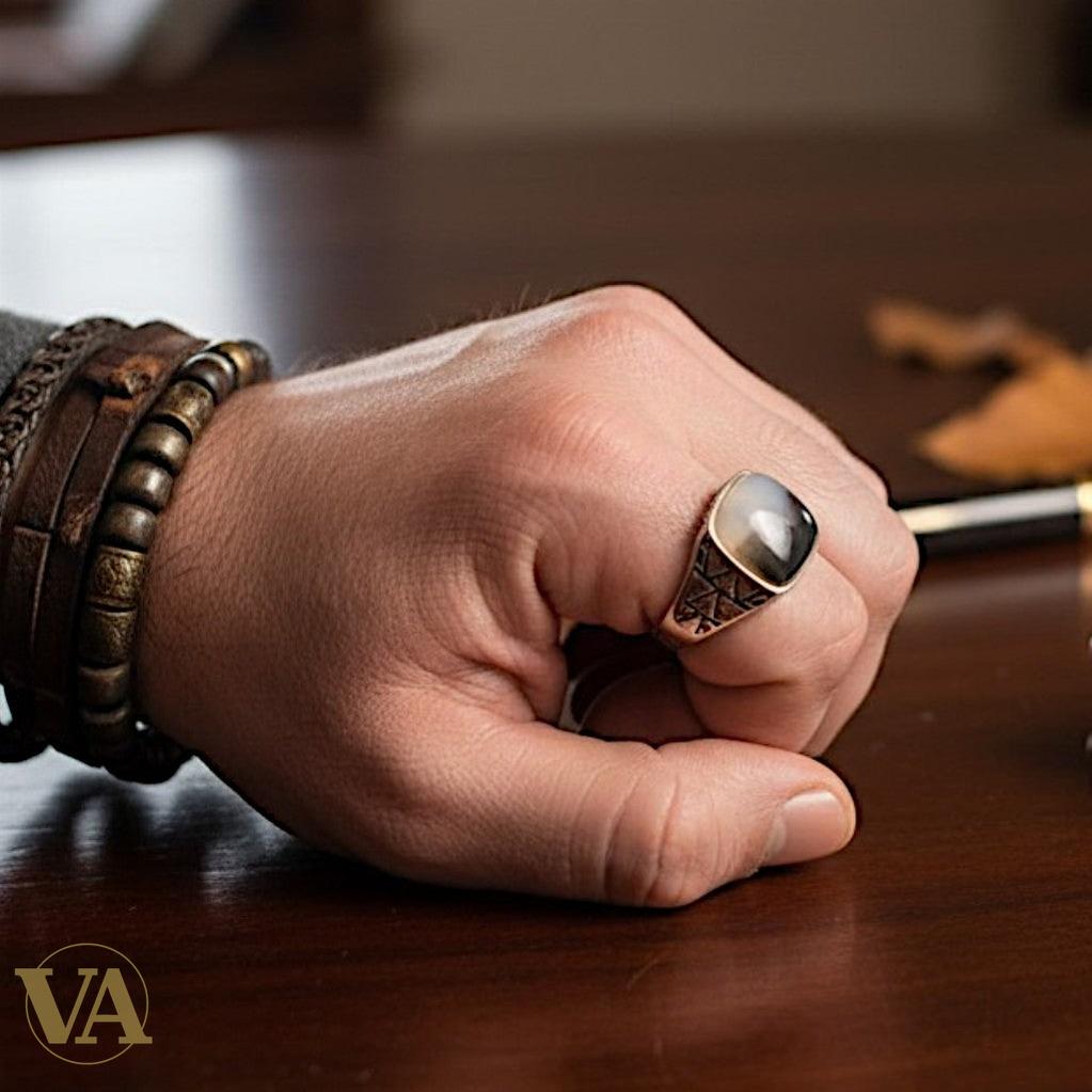 Bague homme argent 925 – Agate Fumée & Motifs Géométriques | Bijoux Vindicta