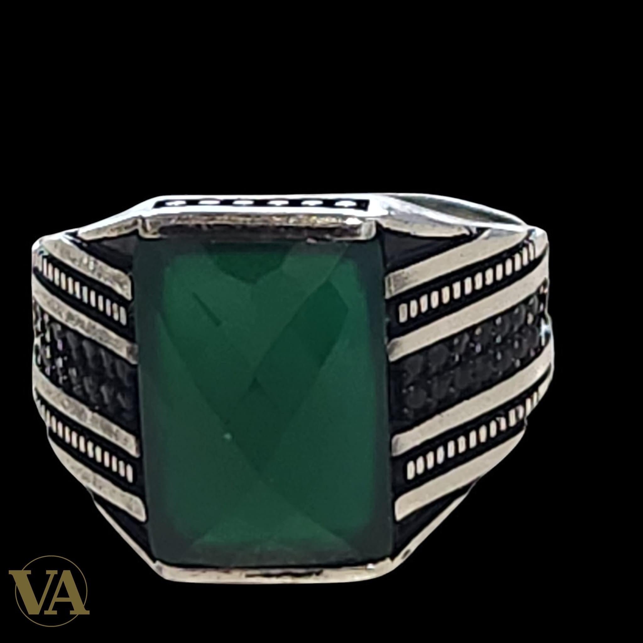 Bague homme argent 925 et calcédoine verte facettée