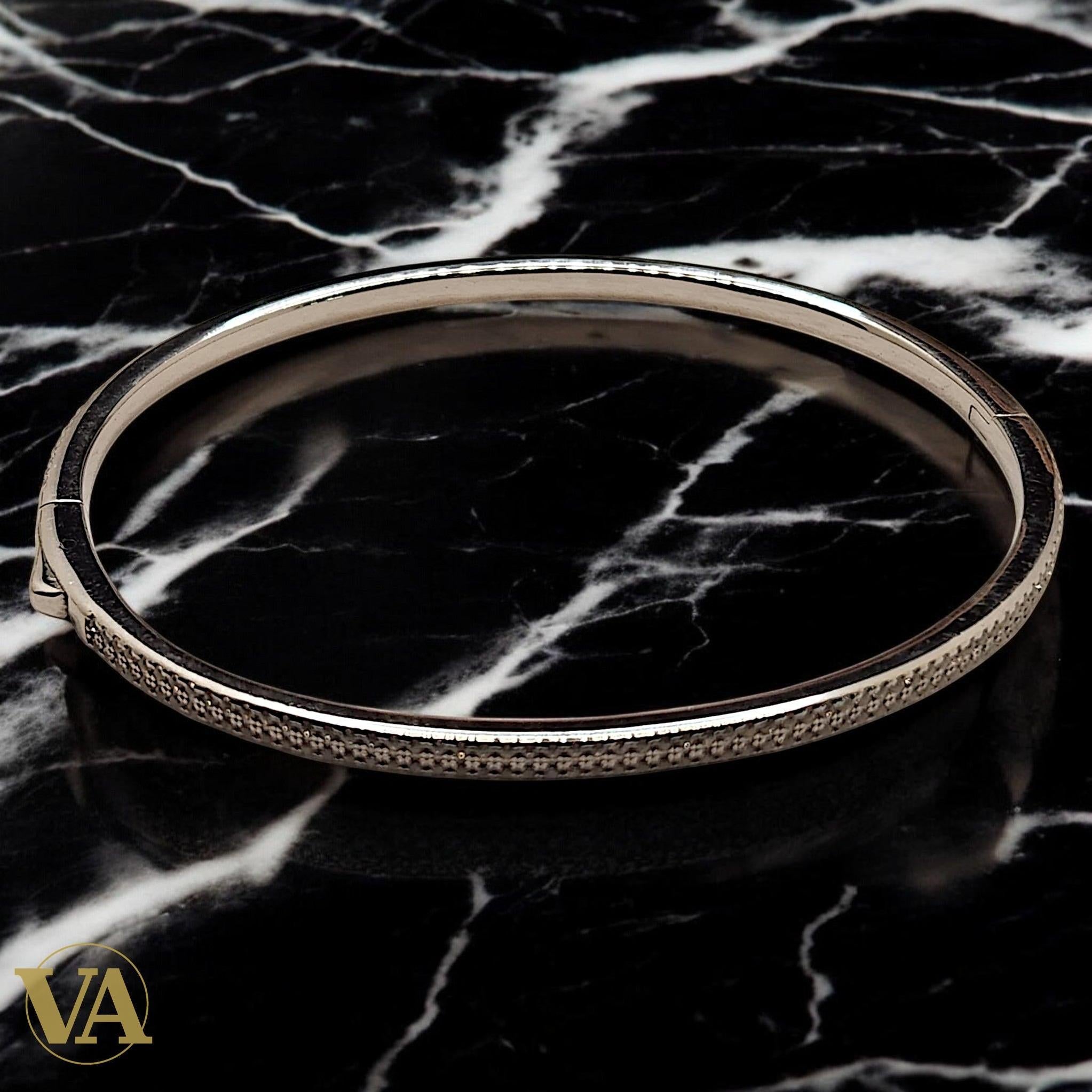 Bracelet Jonc Femme Argent 925 – Élégance Minimaliste Gravée