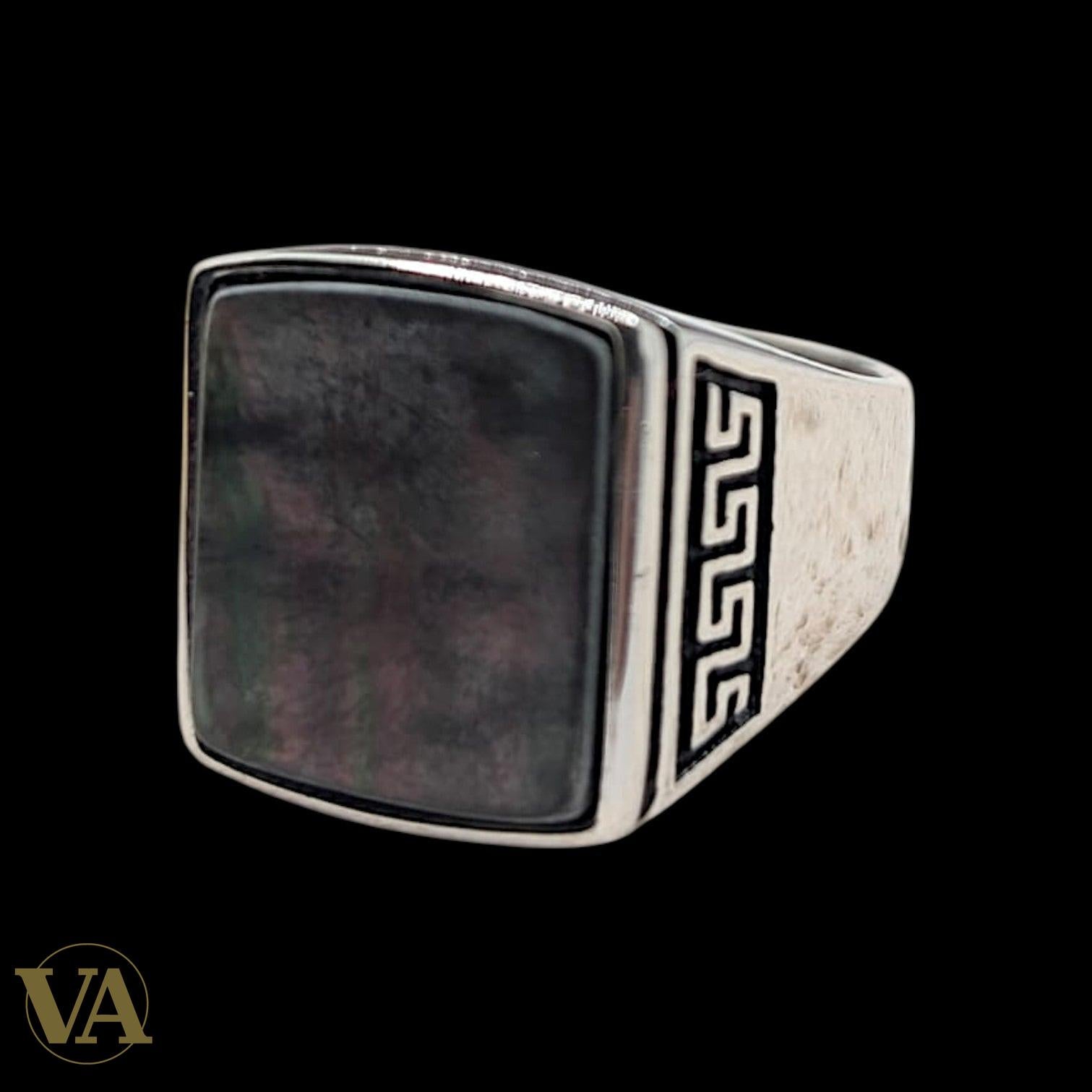 Chevalière Homme Argent 925 Nacre Grise Motif Méandre Grec-Vindicta : Bijoux Argent 925 Massif, Luxe et Héritage