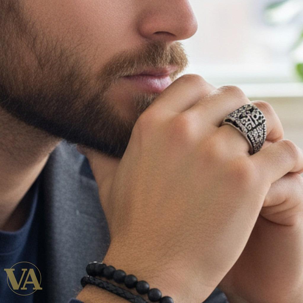 Chevalière Homme Argent 925 – Onyx Noir et Gravures Orientales