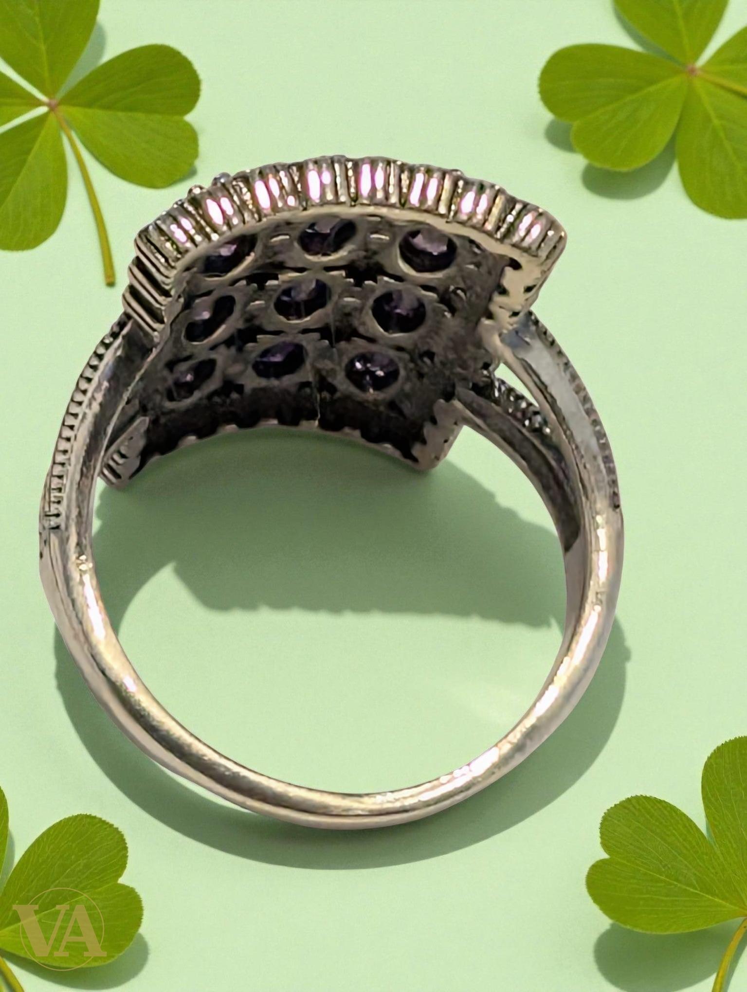 Bague rectangulaire en argent 925, améthyste & marcassite