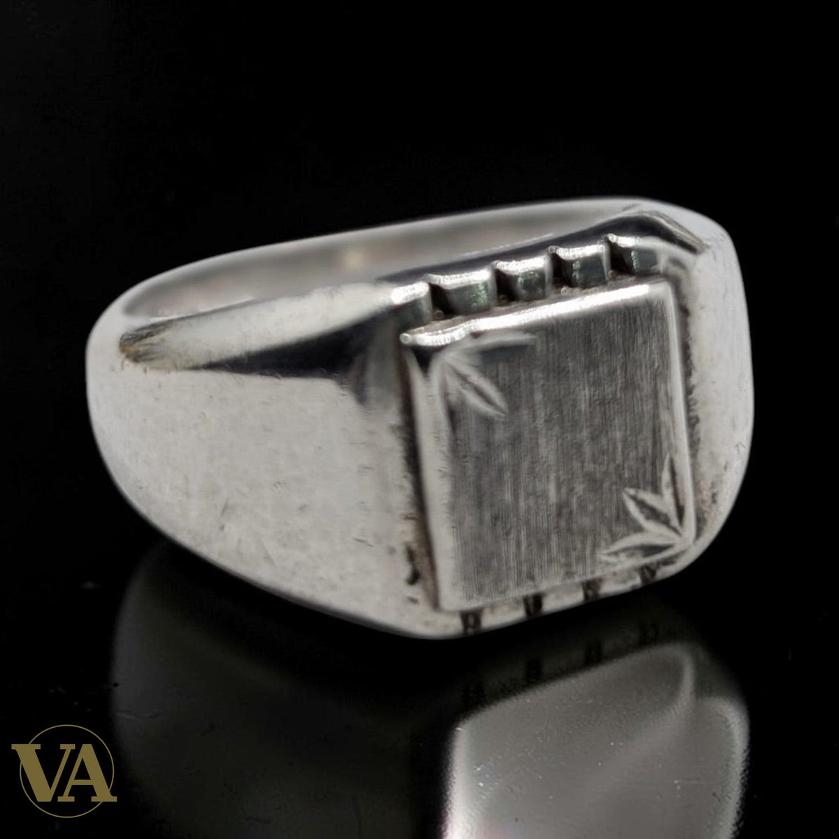 Chevalière Homme Argent 925 – Plateau Brossé & Motifs Étoilés Ciselés - Argent 925 - Vindicta