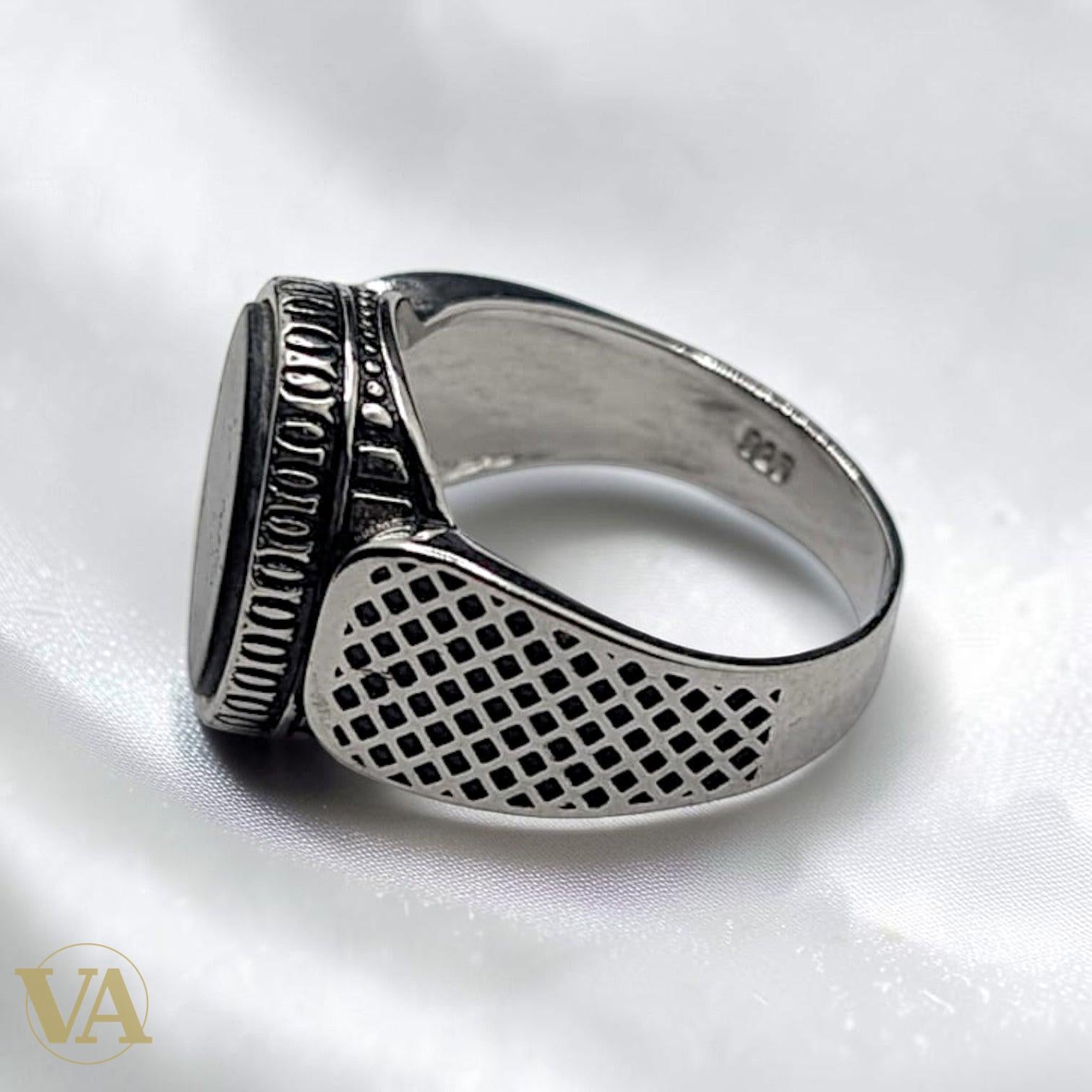 Chevalière Homme Argent 925 & Nacre Noire – Cabochon Ovale Treillis Ciselé | Bijoux Vindicta