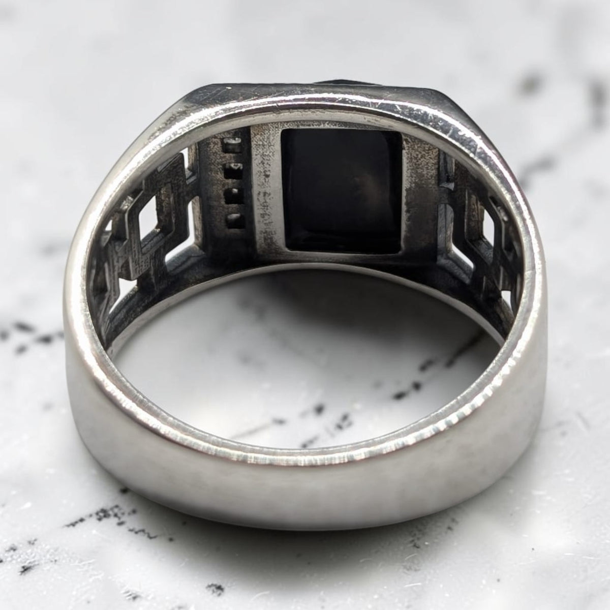 Chevalière Homme Argent 925 – Onyx Noir Facetté & Méandre Grec Ajouré - Argent 925 - Vindicta