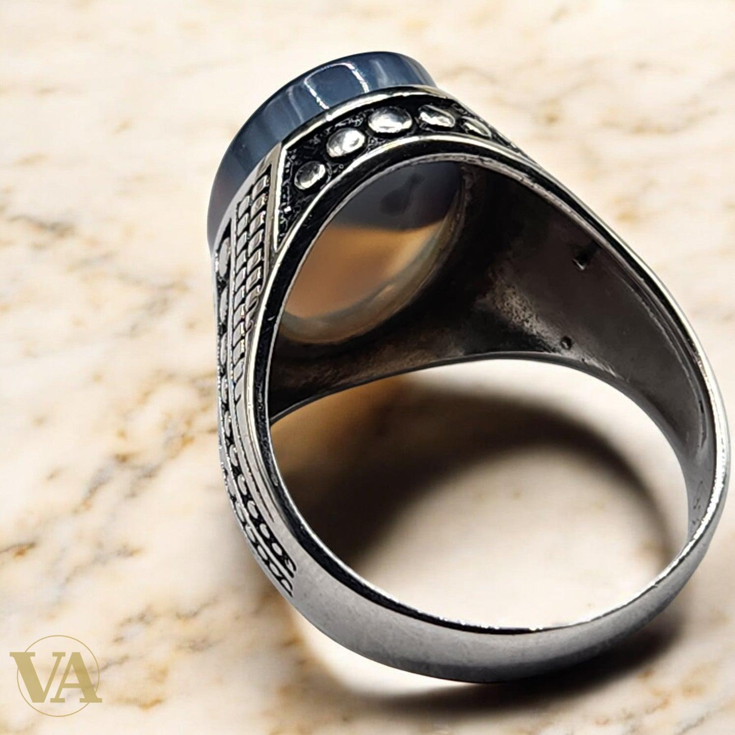 Bague Homme Argent 925 – Agate brune cabochon ovale & monture gravée | Vindicta