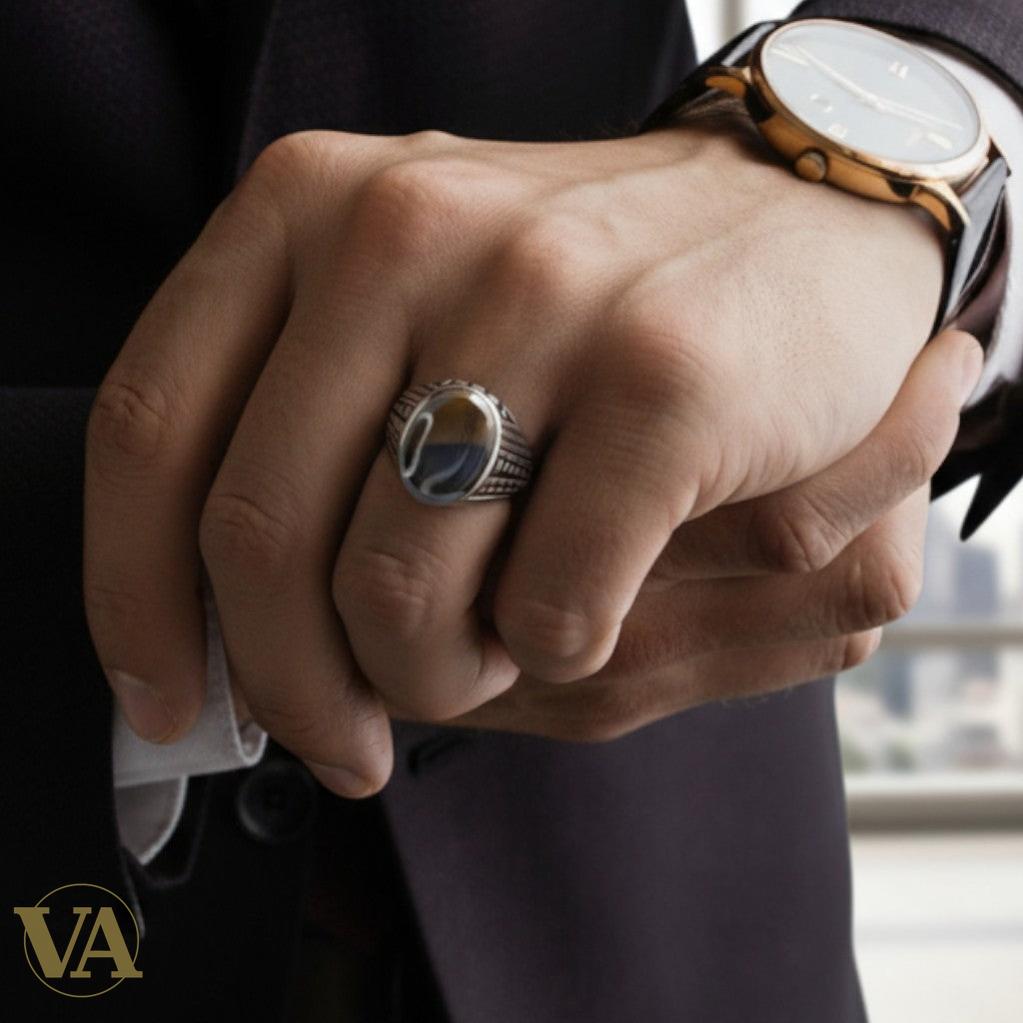 Bague Homme Argent 925 – Agate brune cabochon ovale & monture gravée | Vindicta