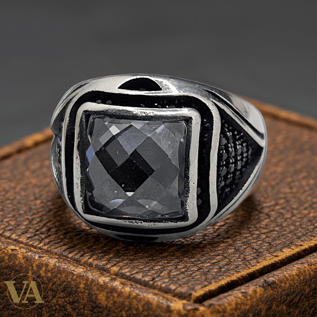 Chevalière Homme Argent 925 Zircon Carré Fumé Pavé Zircons Noirs - Argent 925 - Vindicta