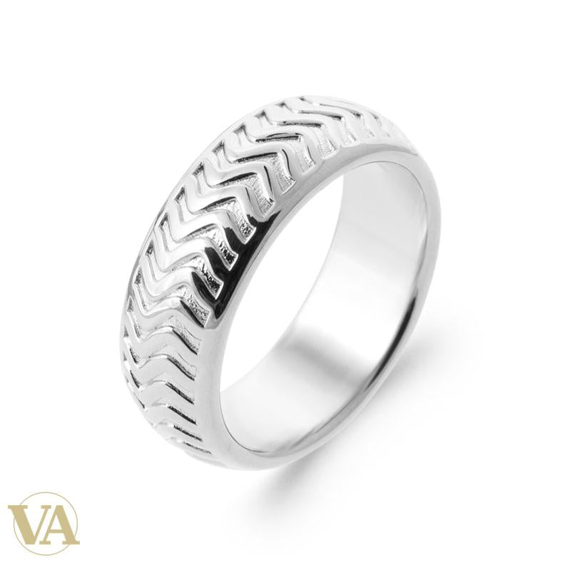 Anneau Homme Argent 925 Rhodié – Chevrons en Relief Poli – détails du modèle