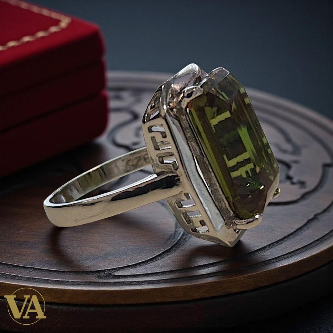 Bague femme argent 925 – Sultanite taille émeraude | Bijoux Vindicta