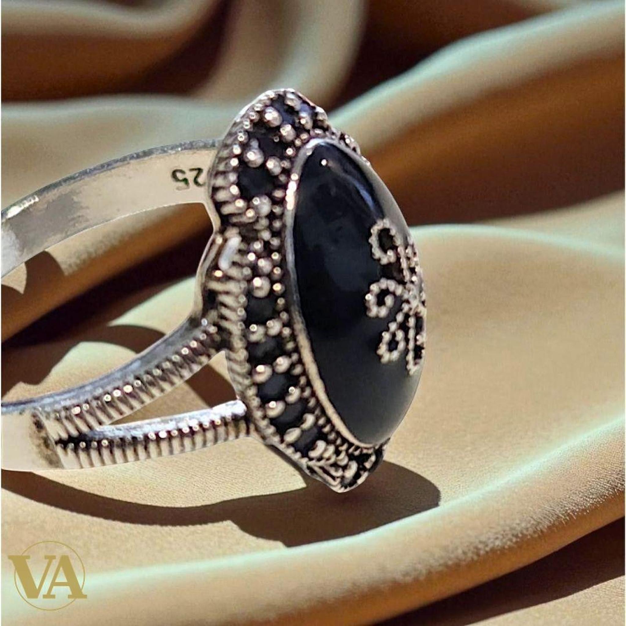 Bague Femme Argent 925 & Onyx noir ovale-Vindicta : Bijoux Argent 925 Massif, Luxe et Héritage