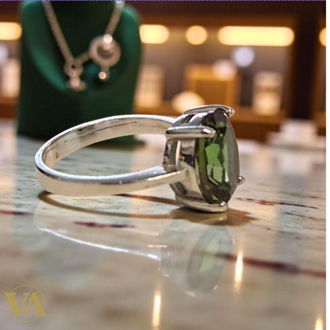 Bague femme argent 925 – Sultanite ovale facettée – Élégance changeante et intemporelle | Bijoux Vindicta