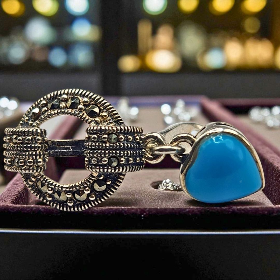 Boucles d’oreilles pendantes cœur turquoise – Argent 925 & Marcassite