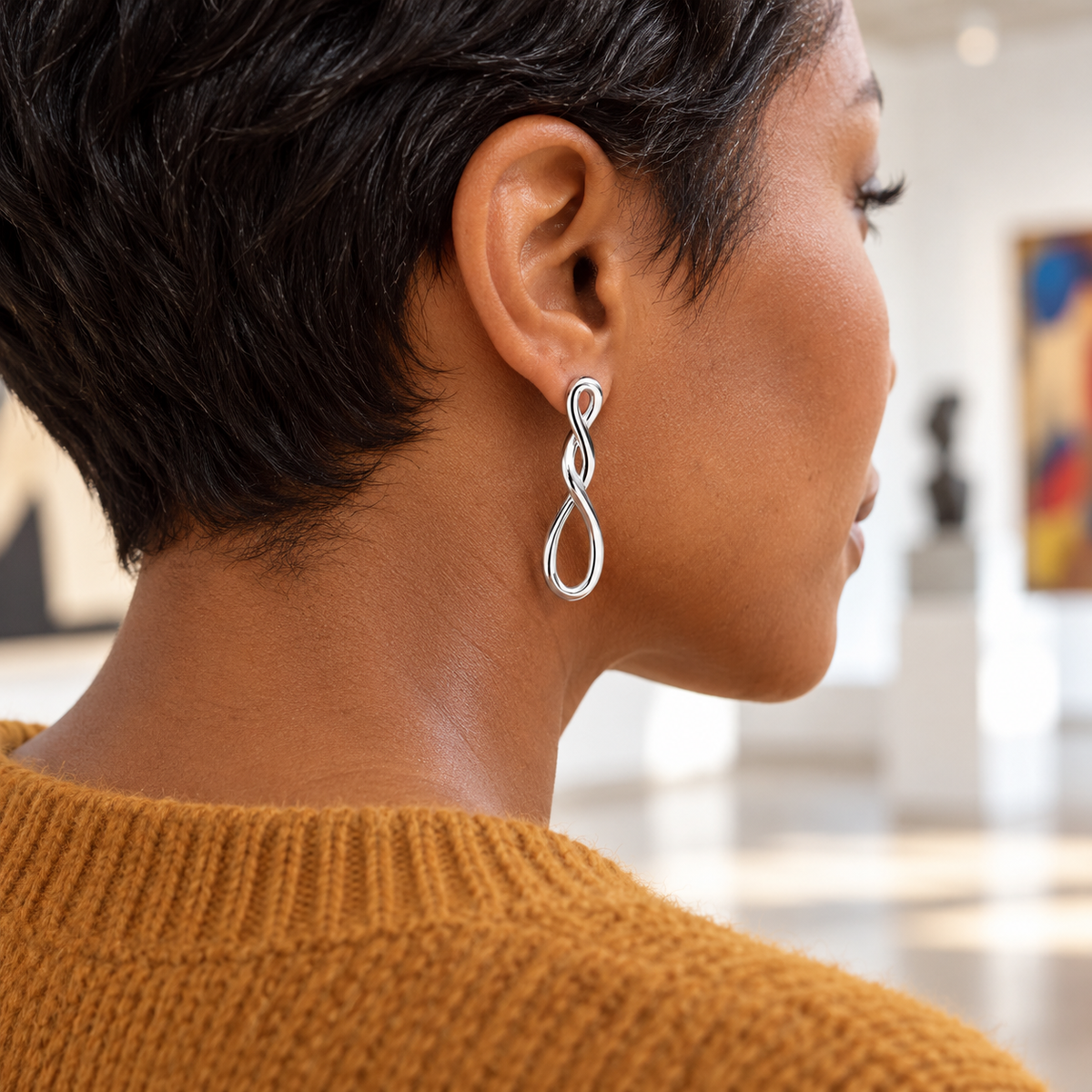 Boucles d’oreilles Femme Argent 925 Rhodié – Gouttes entrelacées Bacall — gros plan porté