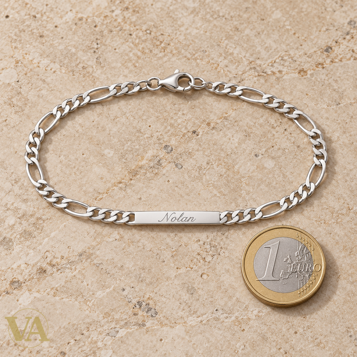 Bracelet argent 925 à graver 533005 — vue complète avec pièce de 1 euro ; prénom d’exemple