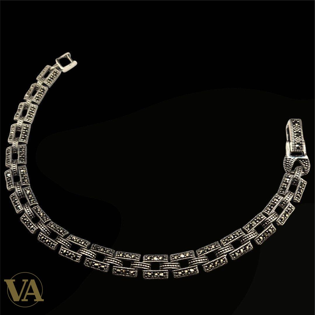 {{ product_title }} | Bijoux Vindicta {{ product_type }}