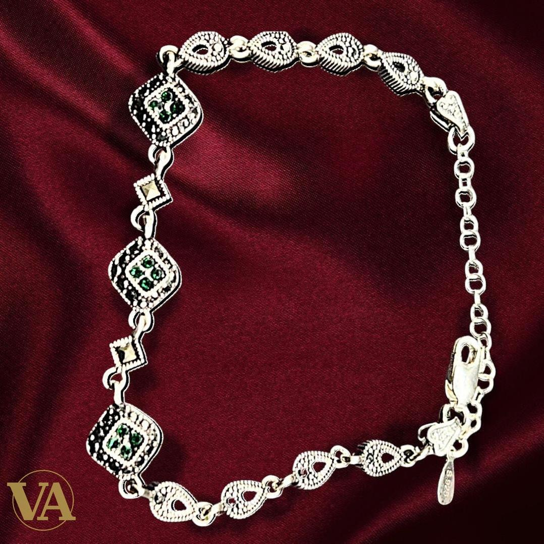 {{ product_title }} | Bijoux Vindicta {{ product_type }}