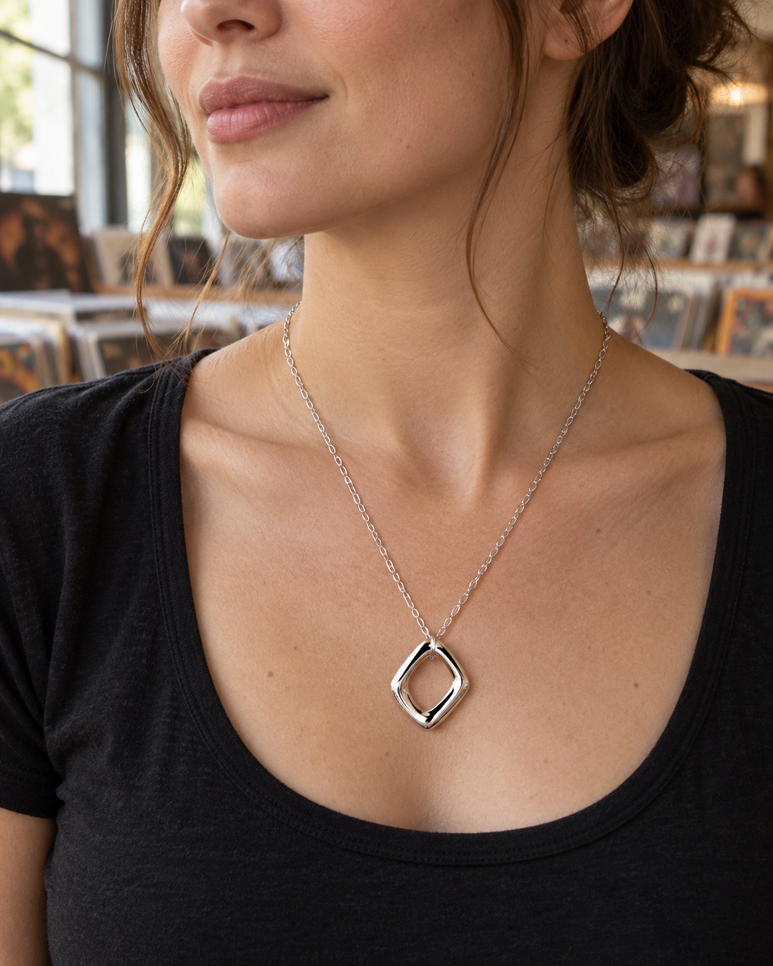 Collier femme argent 925 rhodié 4300014, vue portée 1
