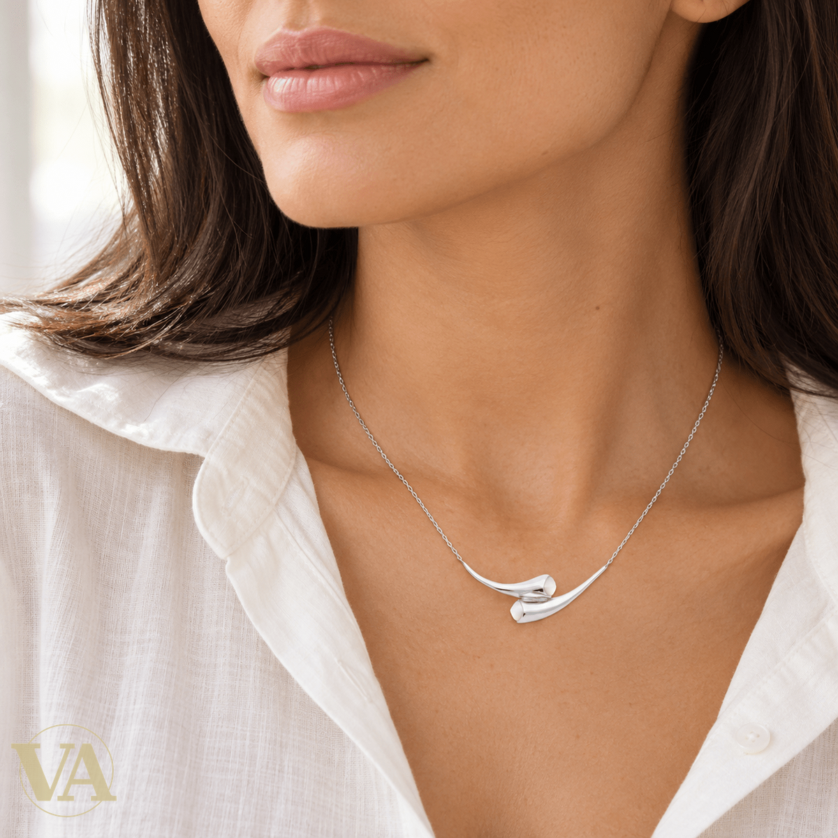 Collier femme argent 925 rhodié courbes croisées et nacre — 45 cm - Argent 925 - Vindicta