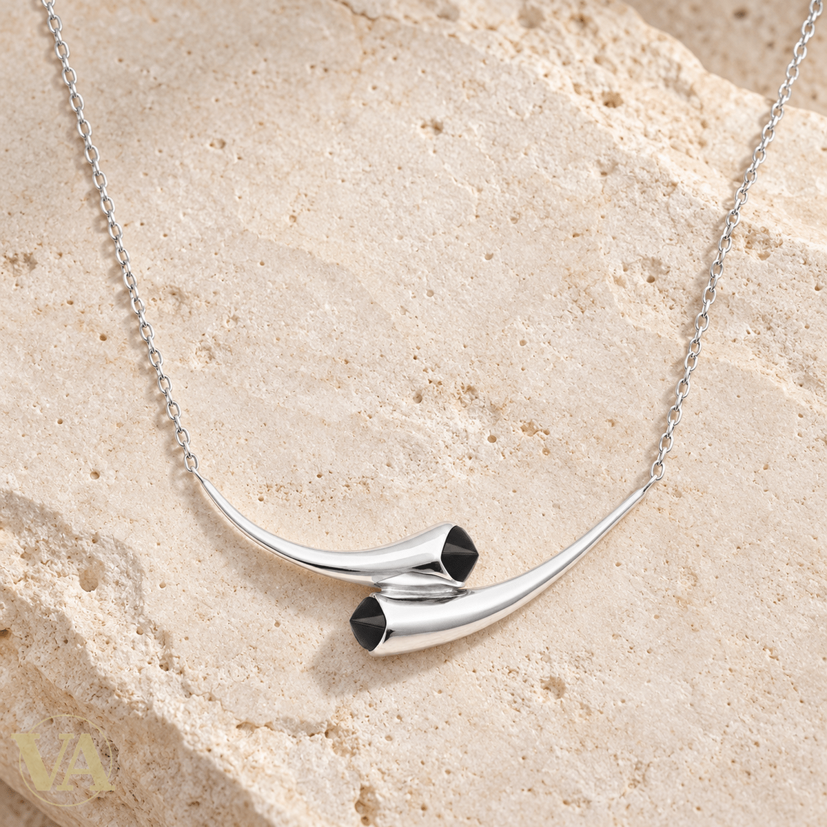 Collier femme argent 925 rhodié courbes croisées et agate noire — 45 cm - Argent 925 - Vindicta
