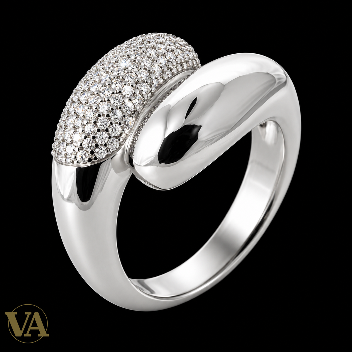 Bague Femme Argent 925 Rhodié – Gouttes Croisées Polie et Pavée — vue sur fond noir