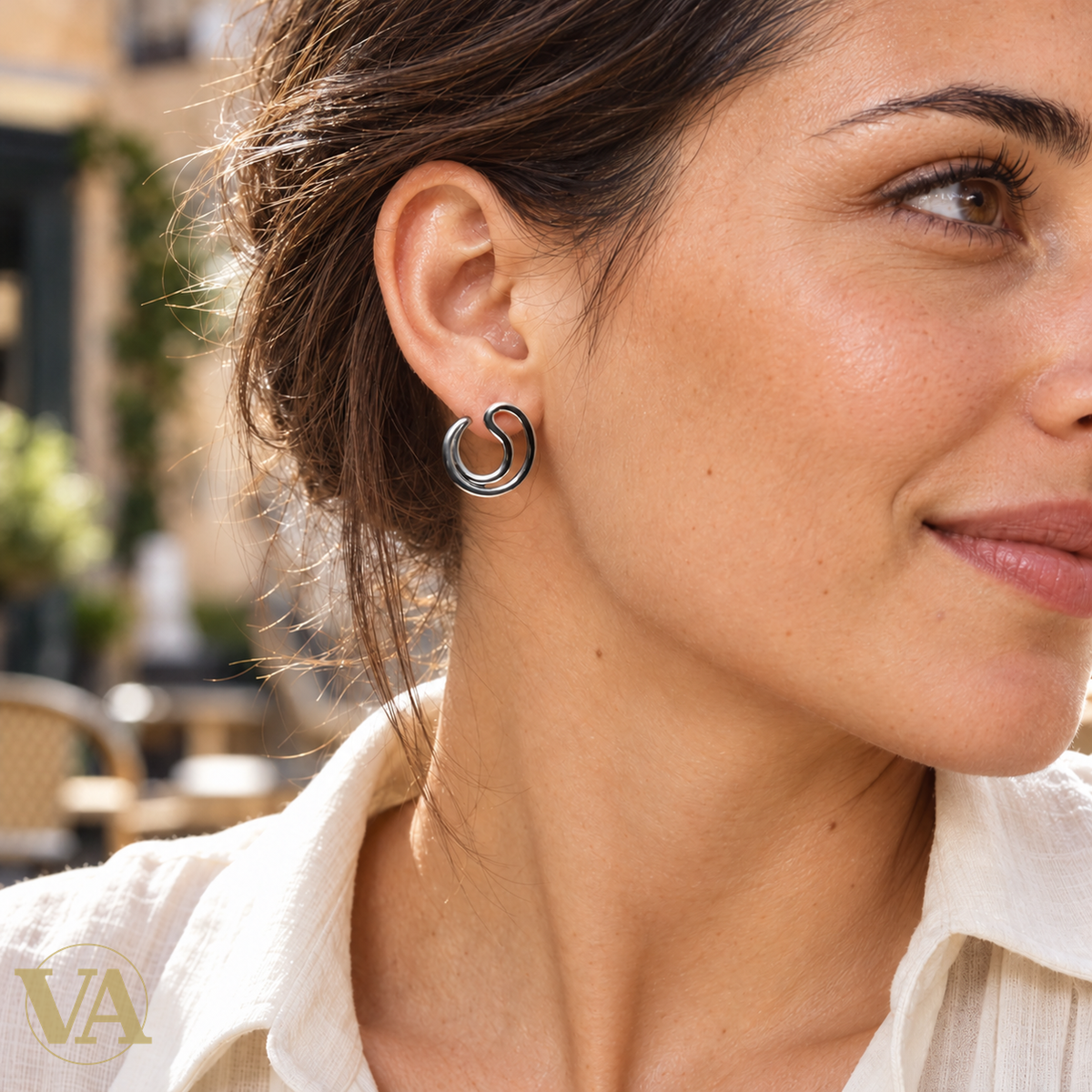 Boucles spirales en argent 925 rhodié — portées