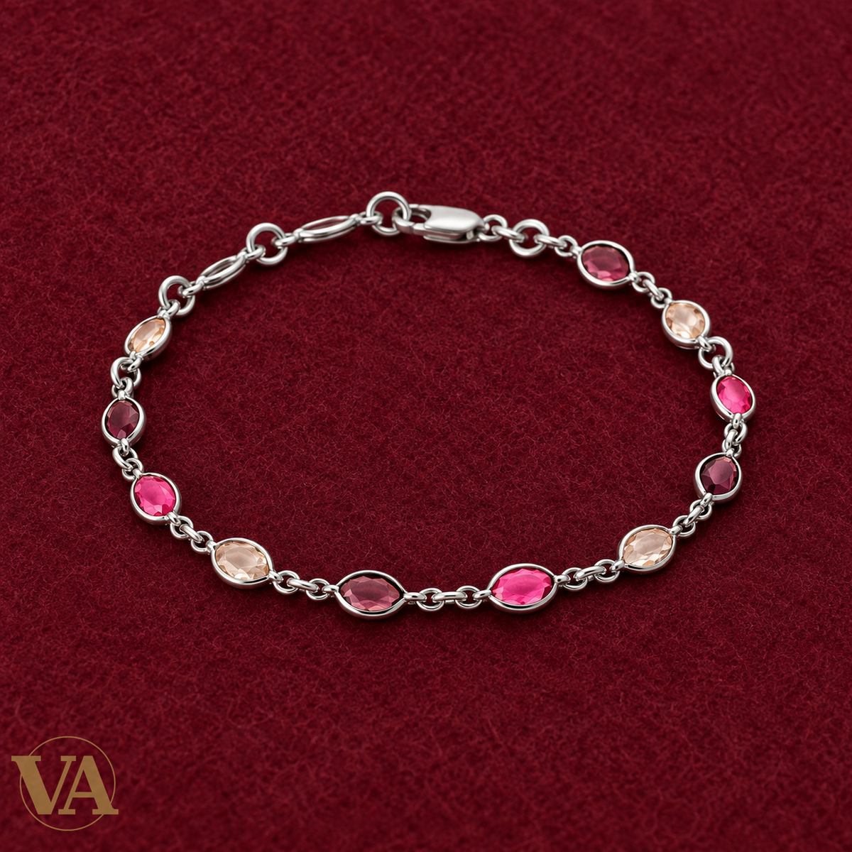 Bracelet aux cristaux ovales roses en argent 925 rhodié sur feutre bordeaux