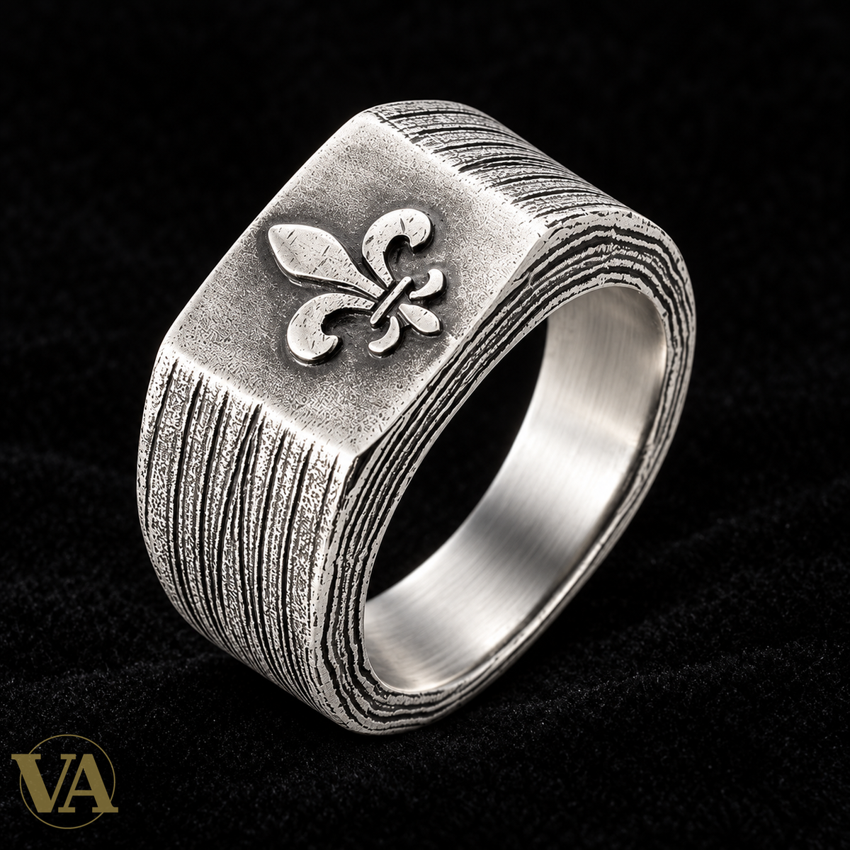 Bague 1975500 en argent 925 — vue principale sur fond noir